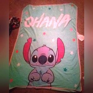 Stitch blanket
